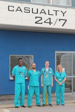 Casualty 24/7 Poster